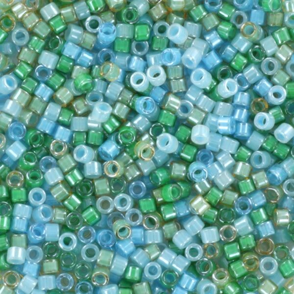11/0 DELICA X 7.2GR/TB VERDES Y LUMINOUS B5