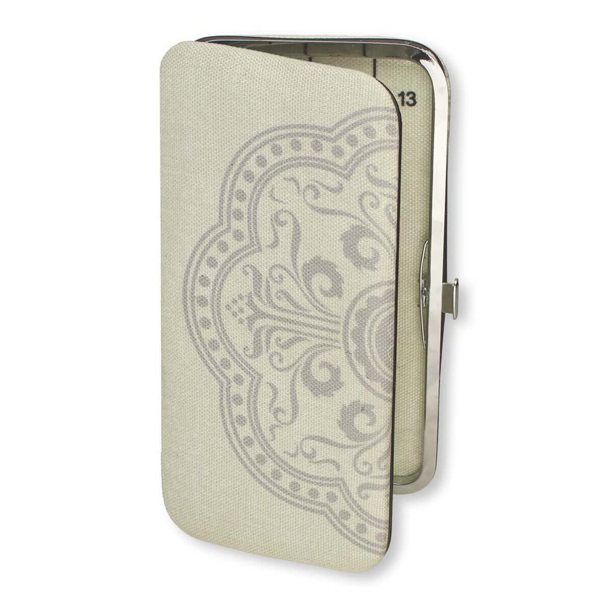 NEEDLE CASE4