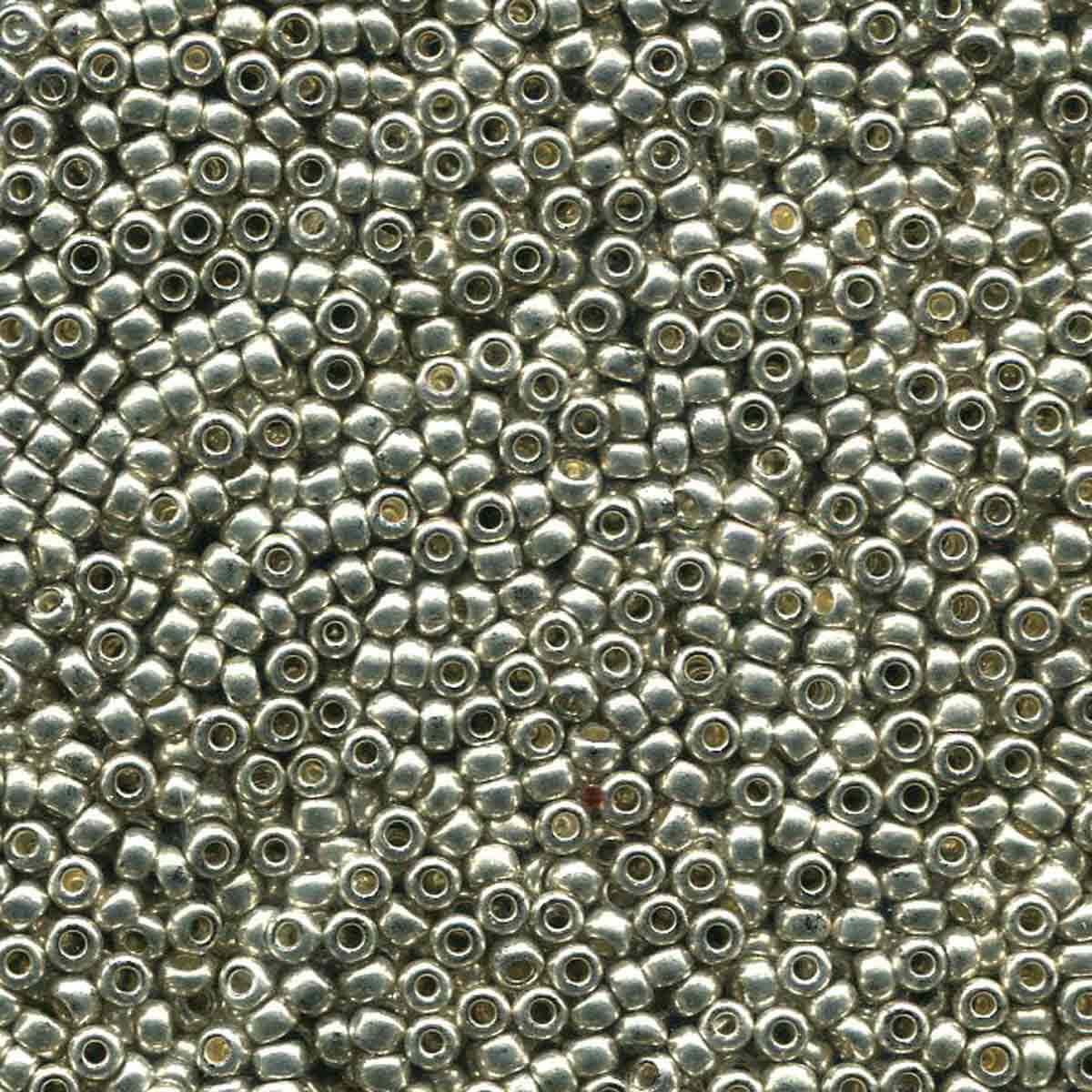 11/0 CZECH PRECIOSA APROX 18GR X MADEJA B27