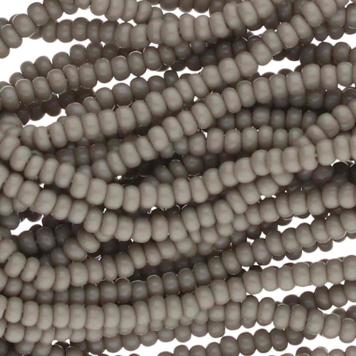 11/0 CZECH PRECIOSA APROX 18GR X MADEJA C9