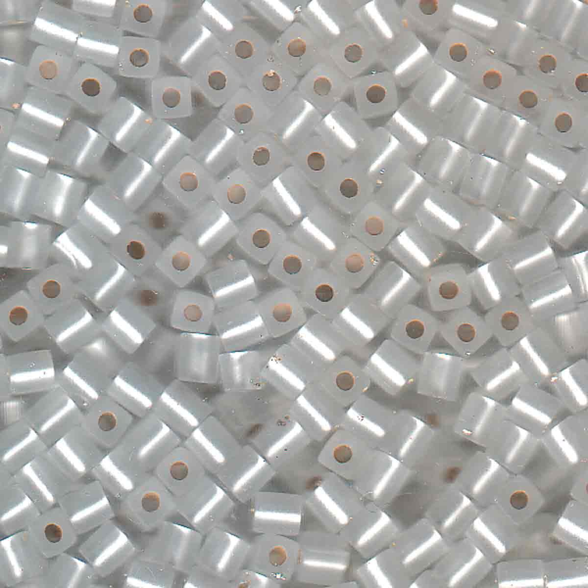 4MM MIYUKI SQUARES -APRX 20GM/TB A2