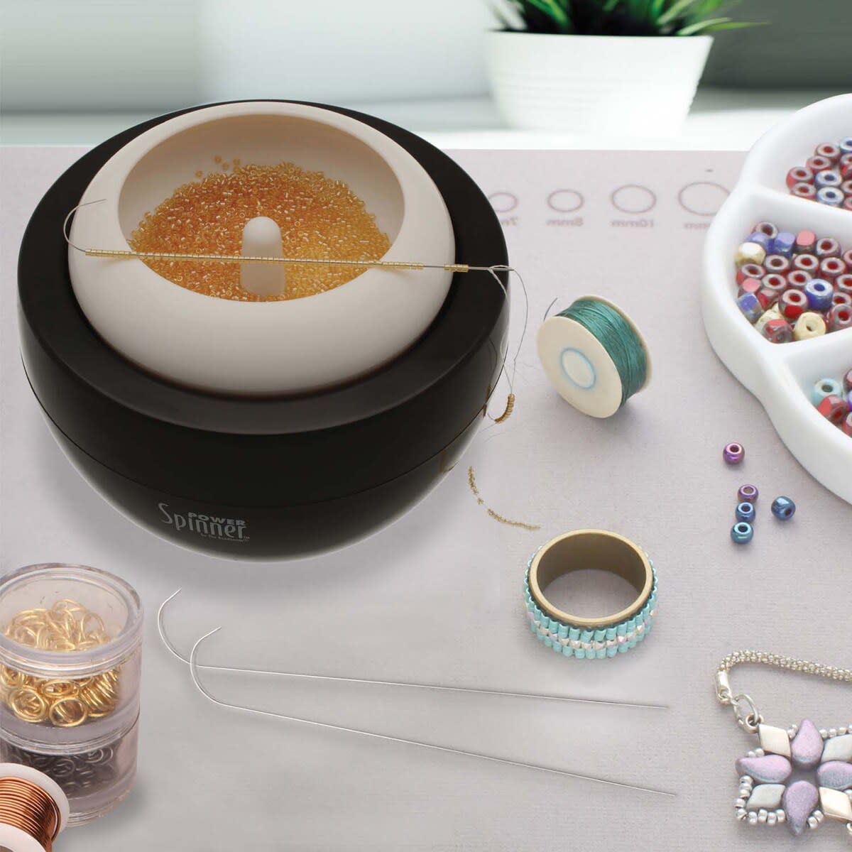 SPINNER 2 NEEDLES + 3 CUPS W/LIDS BEADMITH POWER2