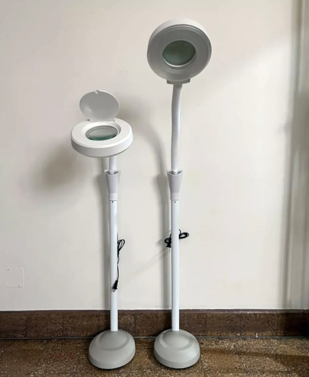 LAMPARAS LUPA LED PIE2