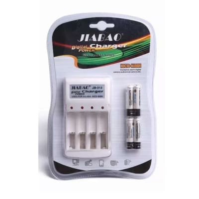 Cargador De Pilas Baterías Recargables Aa / Aaa +4 Pilas AAA JB212