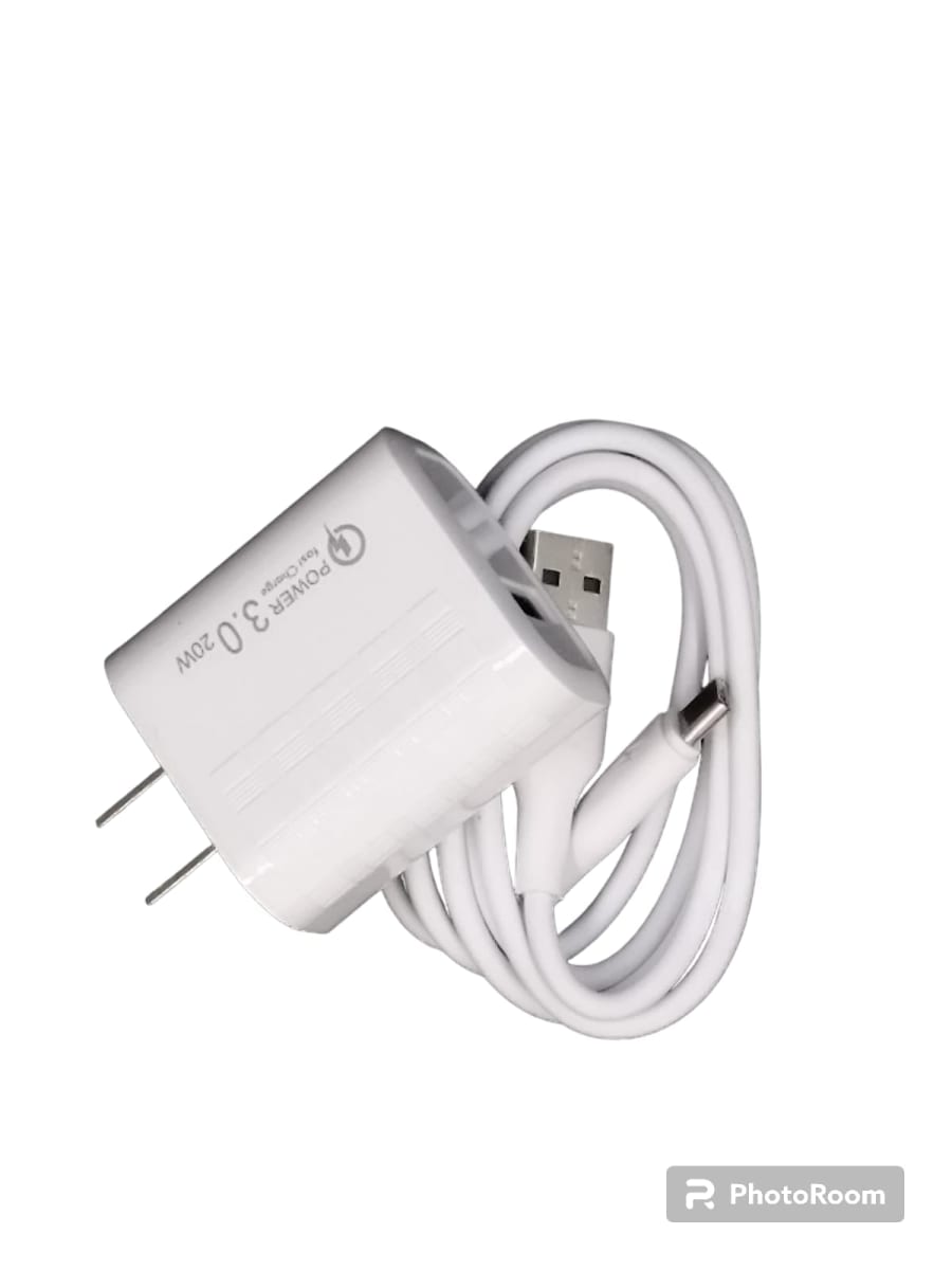 Cargador MOREKA MQ015 20W, 3.1A Incluye Cable USB - C2