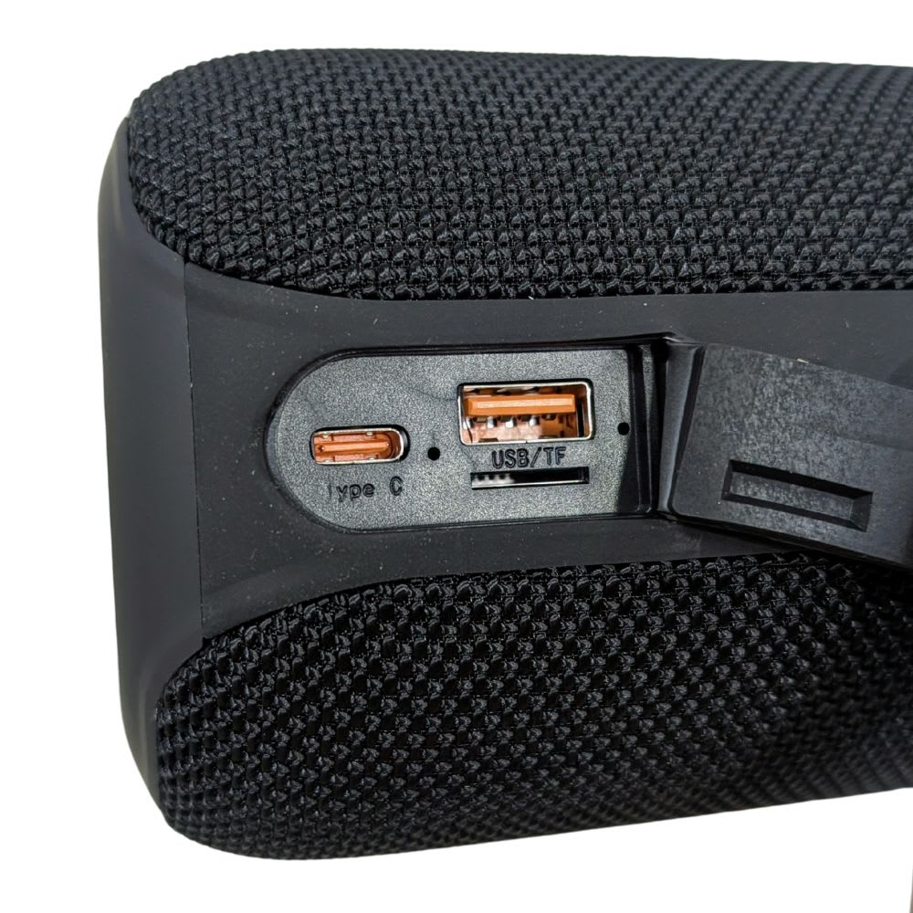 Bocina Moreka 434 10W 1500mAh 3-4 hrs de bateria Bluetooth RGB IPX65