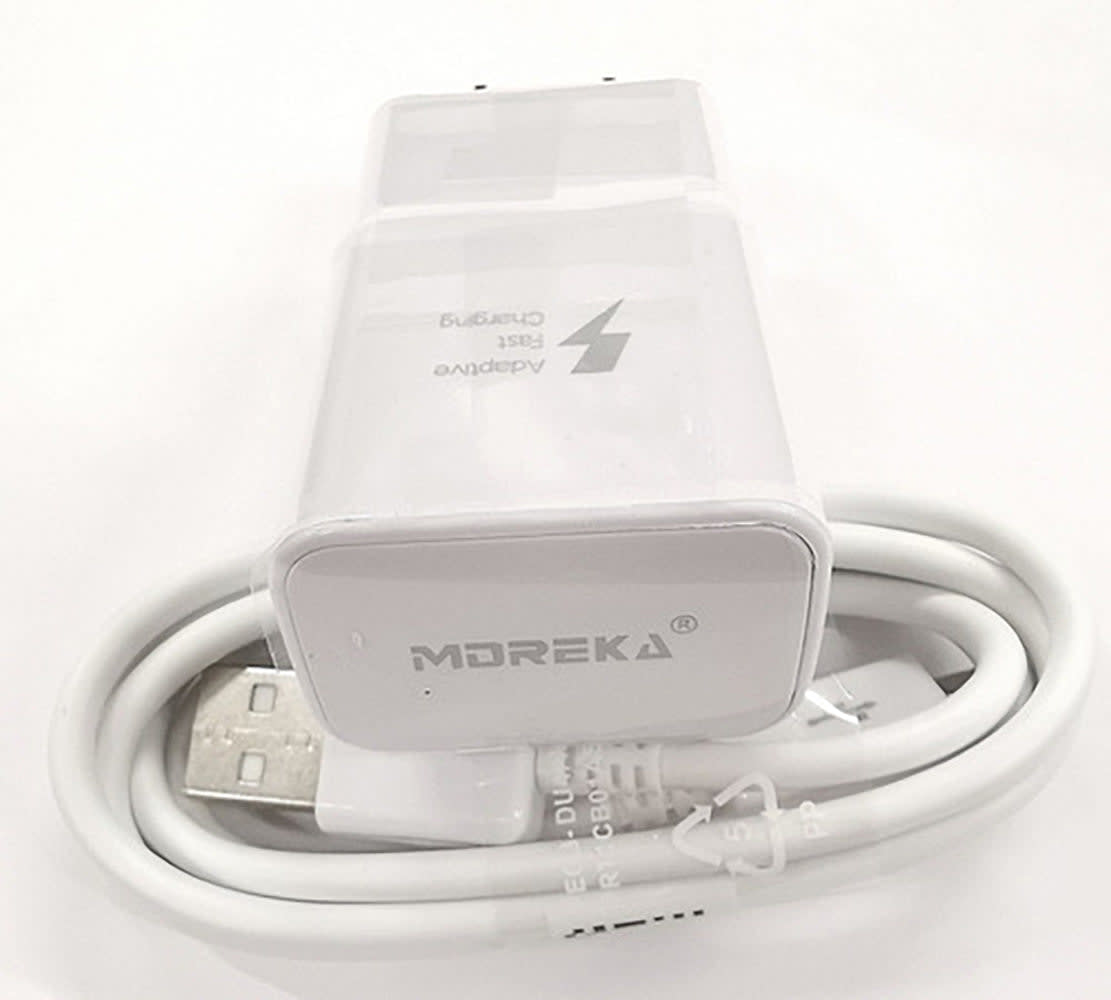 Cargador V8 Micro USB Moreka M-02, 2.1A4