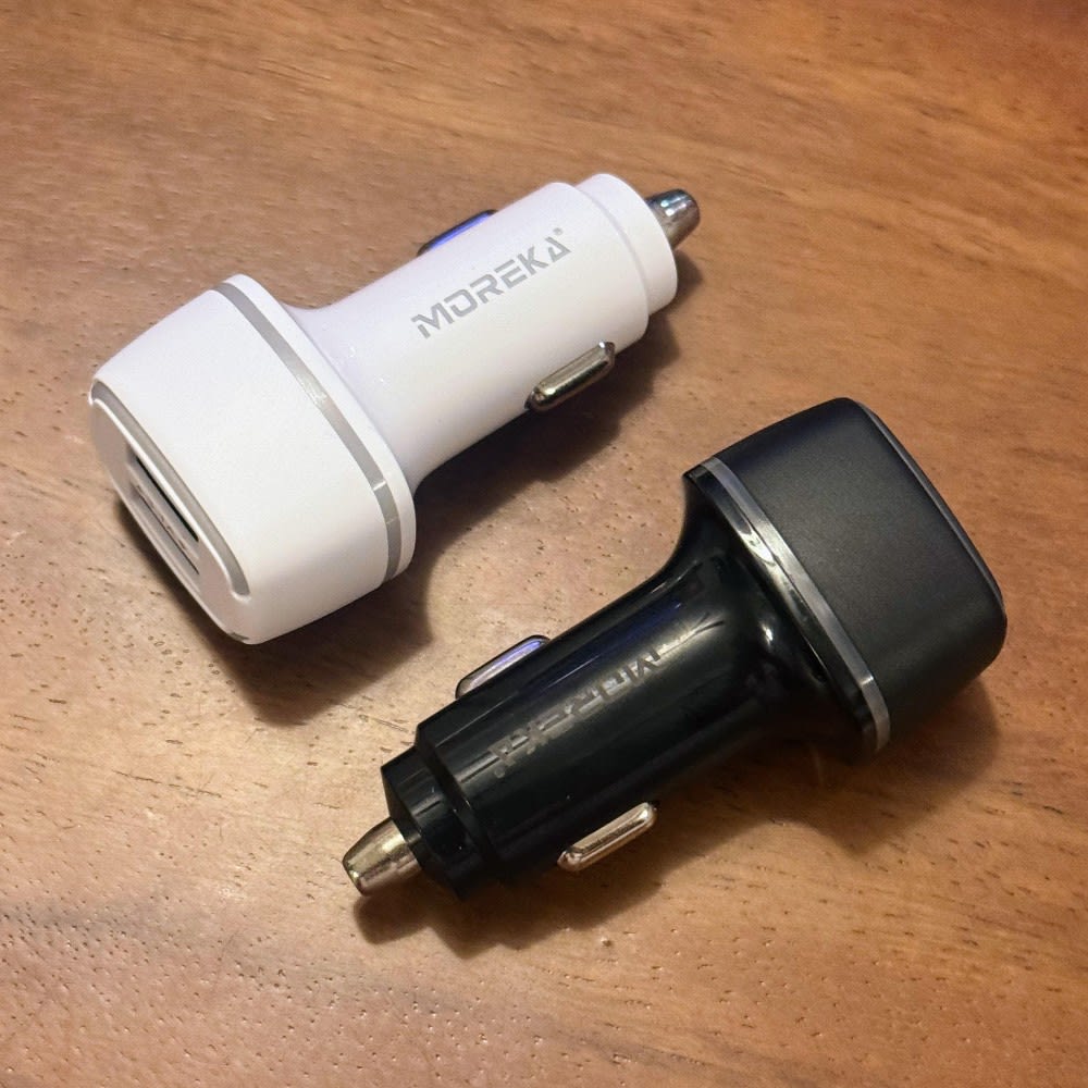 Cargador De Carro 2.4A Moreka CP0011 Plug In Doble puerto USB6