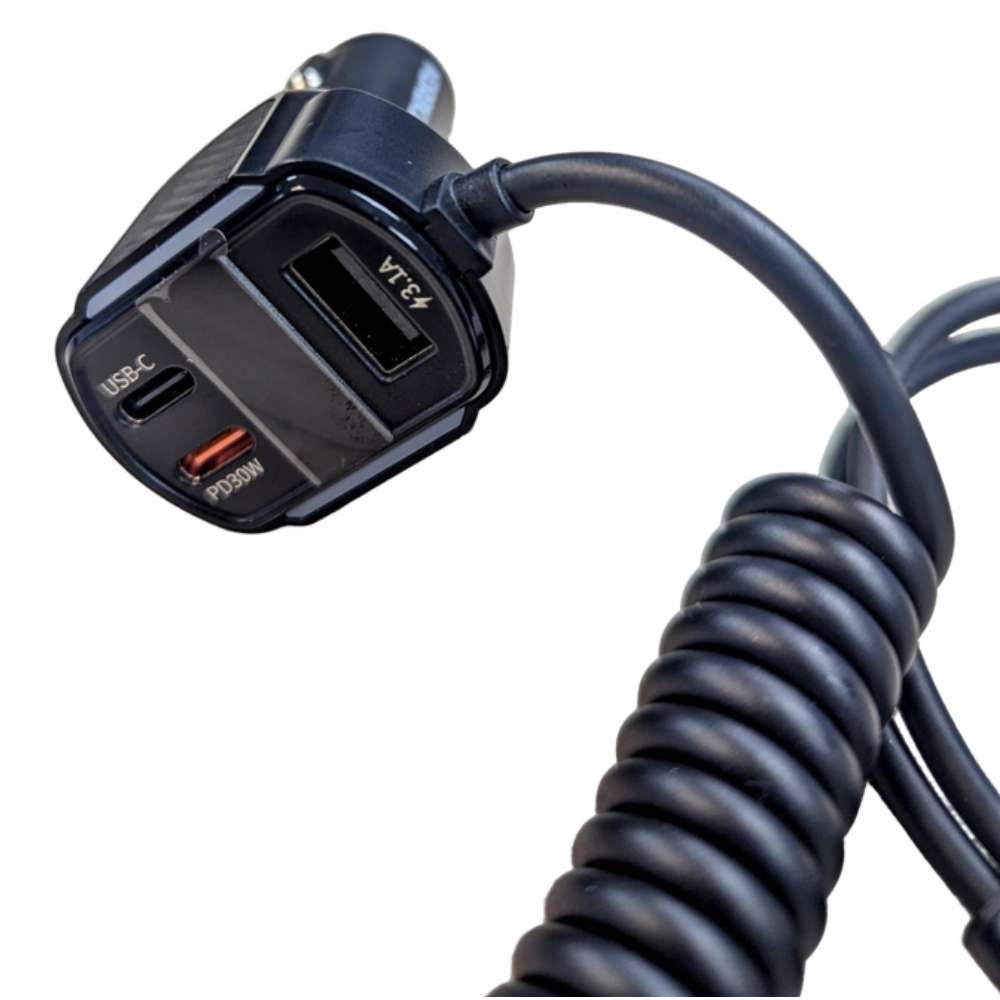 Cargador De Carro Moreka CP0071 Plug In 30W USB-C PD y USB QC3.0 con cables V8 y C10