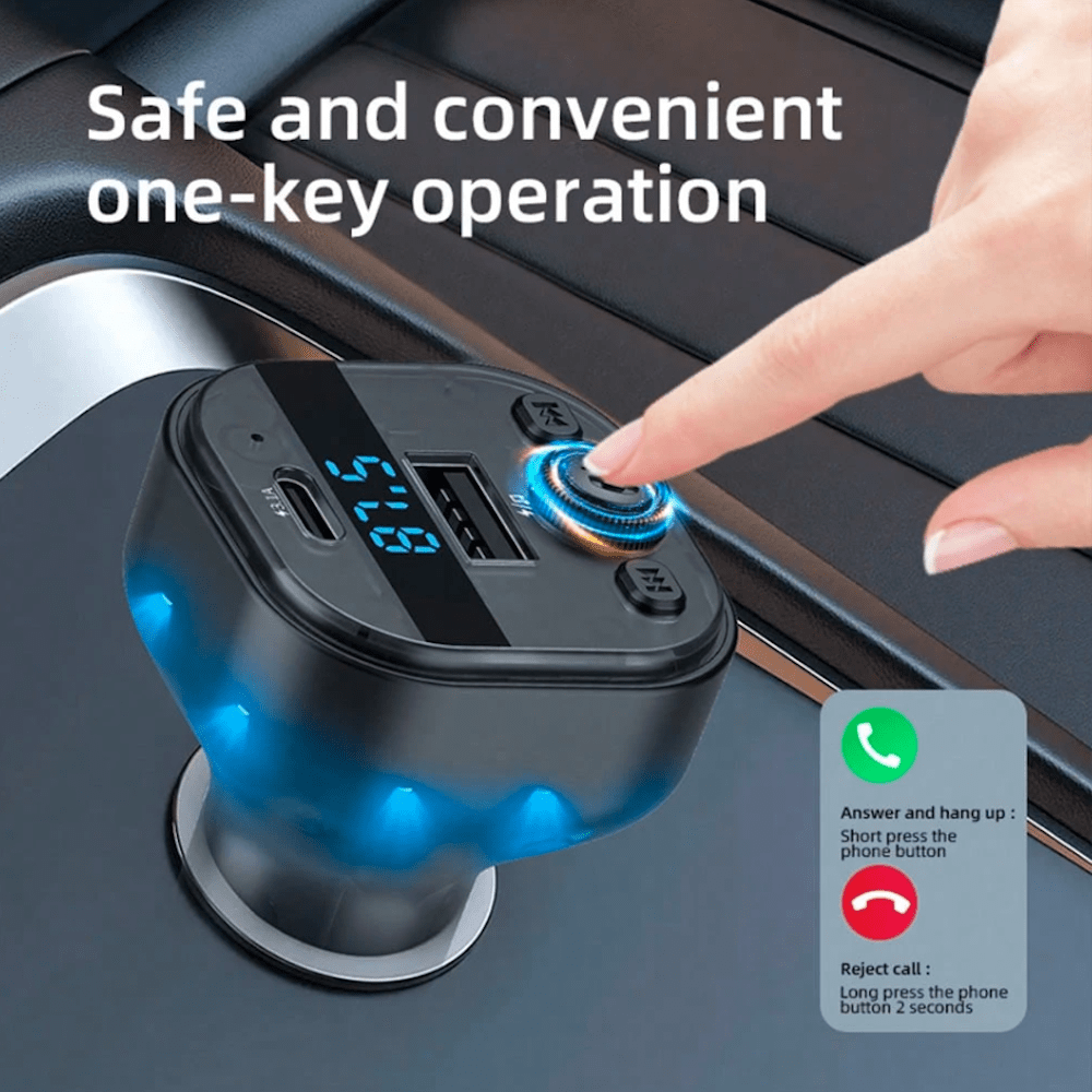 Plug in Trasmisor FM Bluetooth De Carro Moreka CP0074 Plug In 3.1A USB3