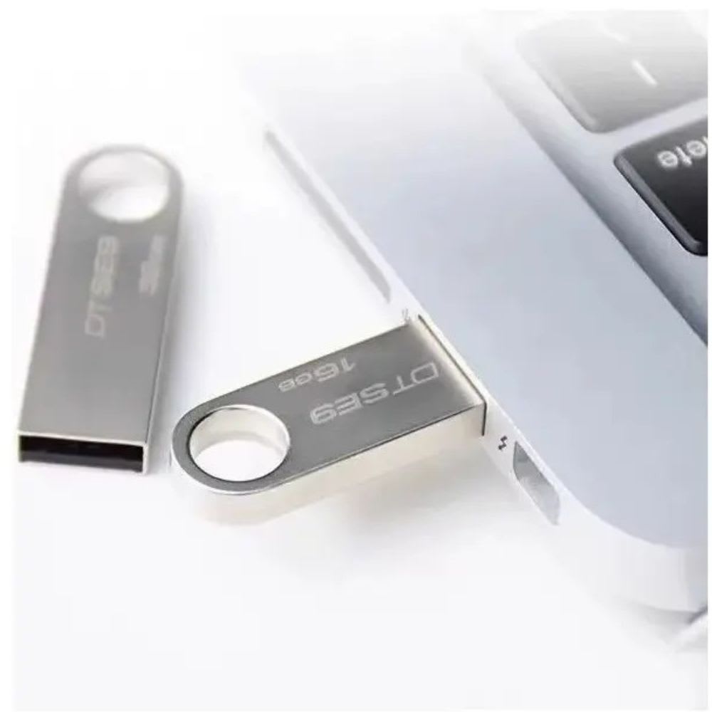 Memoria USB Kingston DataTraveler SE9 de 16GB plateado3