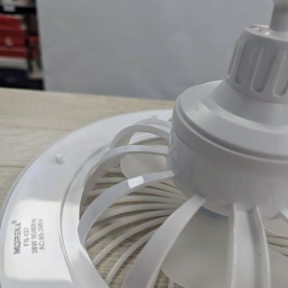 Ventilador De Techo Con Lámpara Led Foco 28w Silencioso FS-13710
