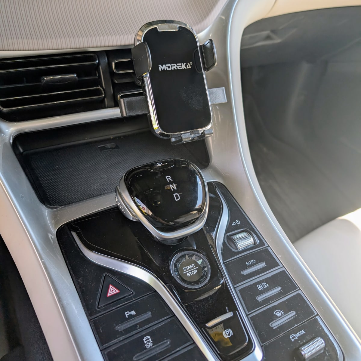 Soporte Automóvil Rendija Ventilación Rotación 360° Moreka8