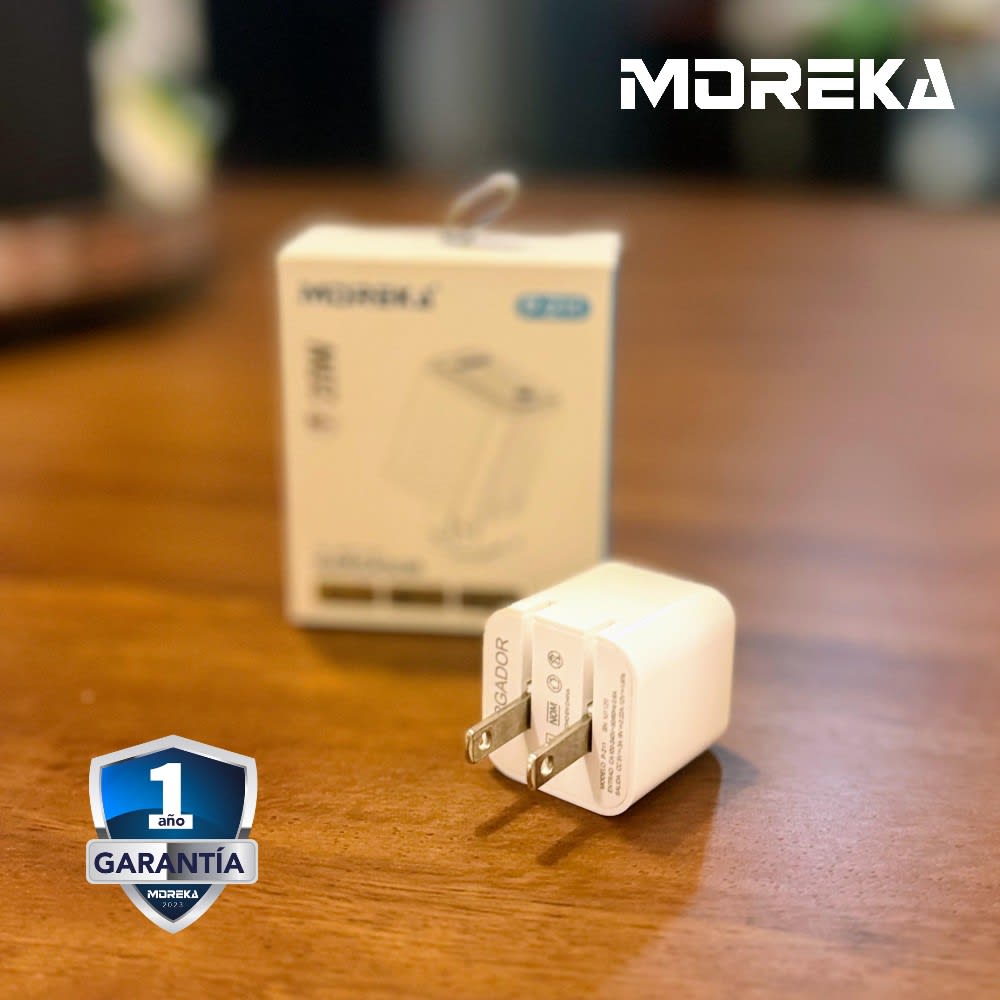 Cargador 20W 5V- 3A puerto C Clavija plegable cable tipo C -C Moreka P-2135