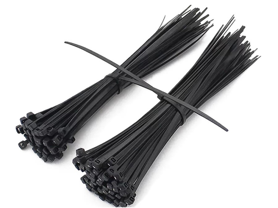 AMARRAS NEGRAS DE 40CM X 4.8MM BOLSA DE 50 UNIDADES4