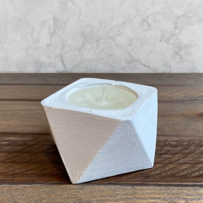 VELA BASE GEOMÉTRICA BLANCA