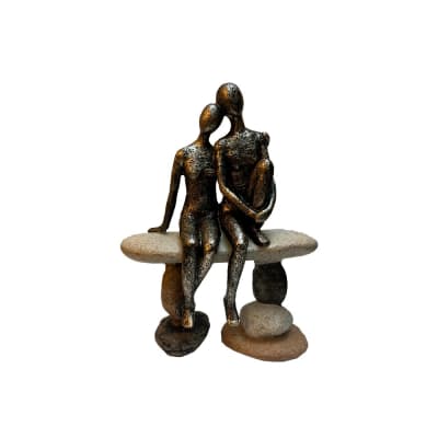 ESCULTURA COUPLE ON BENCH ESCULTURA COUPLE ON BENCH