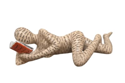 ESCULTURA READERS TAN II