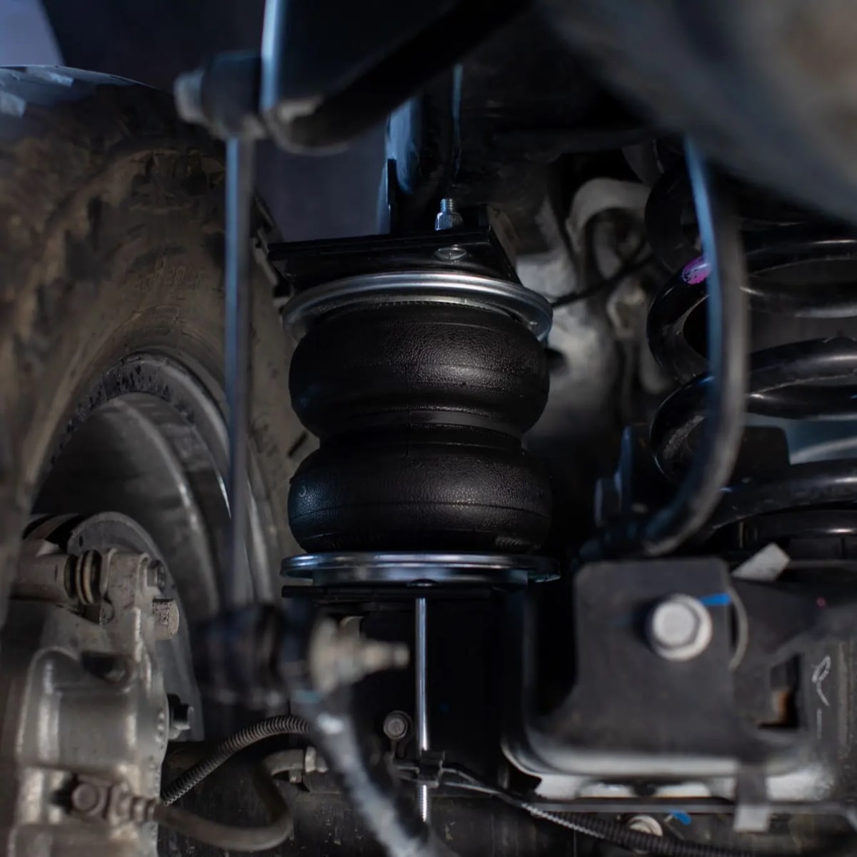 KIT AIRLIFT 5000 LBS CHEVROLET SILVERADO 2007-20191