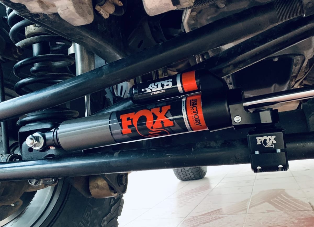AMORTIGUADOR DE DIRECCION FOX ATS JEEP JK2