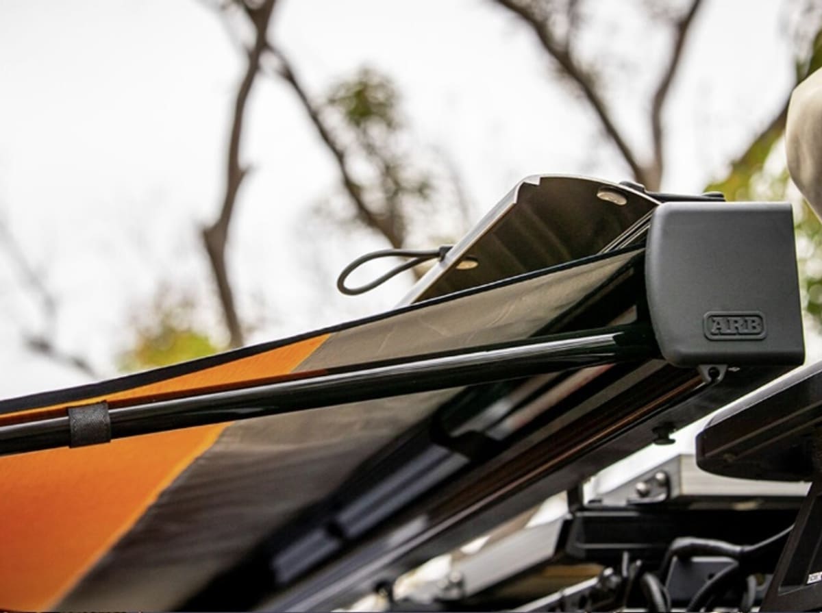 TOLDO ARB ALUMINIO NEGRO 2 x 2.5 METROS3