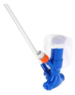 LIMPIADOR PARA PISCINAS ESTRUCTURALES MANGUERA 1/2'' CON MANGO1