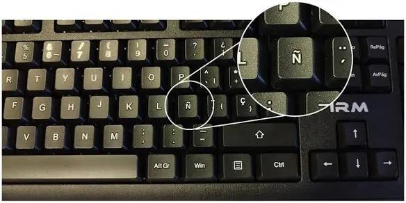 Kit de Teclado Inalámbrico y Mouse IRM4