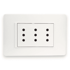Enchufe Bticino Luzica emb bco triple 10A