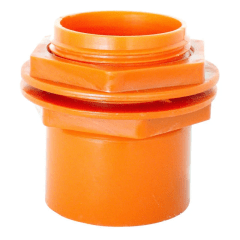 Salida con tuerca PVC