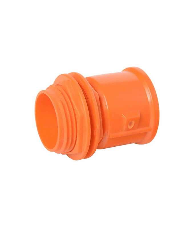 Salida con tuerca PVC2