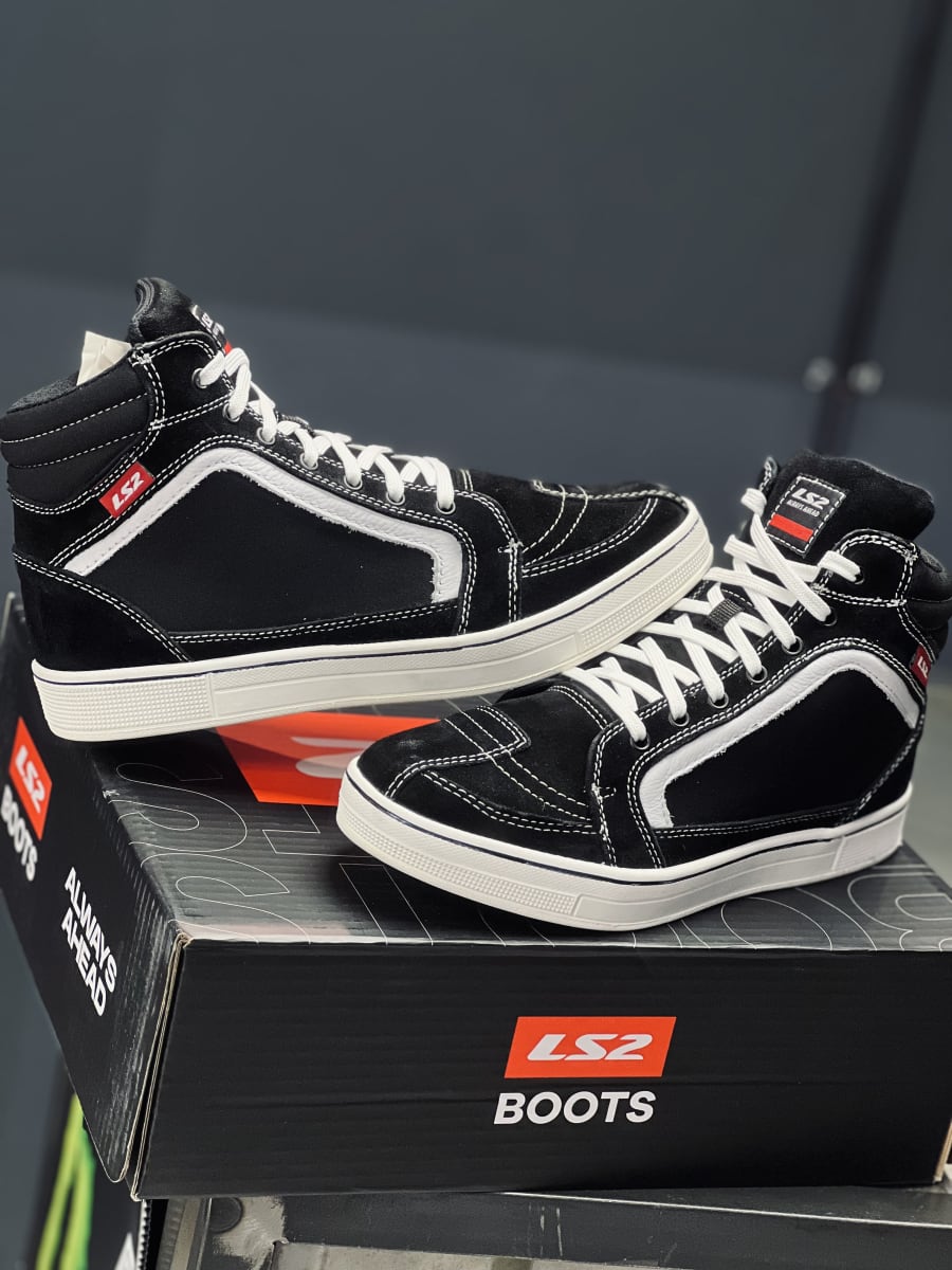 BOTAS LS2 DORON BLACK5