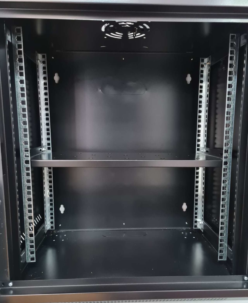 GABINETE RACK 12U FIJO A PARED Con Rueda Y BANDEJA METAL ACCESORIO2