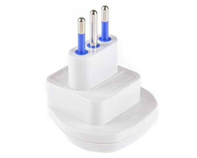 ADAPTADOR UNIVERSAL BLANCO 10A 1500W PARA VIAJE AT-Z91006 SEC MARCA : ANTE3