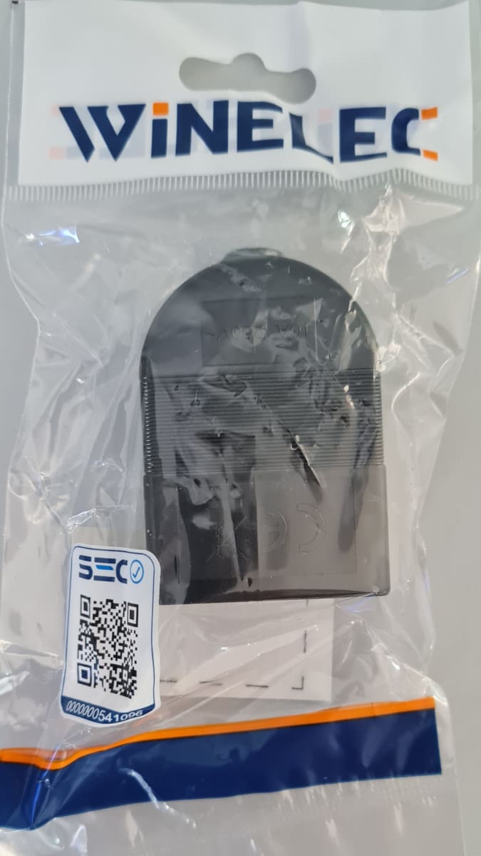 ENCHUFE HEMBRA VOLANTE 16A WI-EHV13 250V 2P+T SEC NEGRO WINELEC2