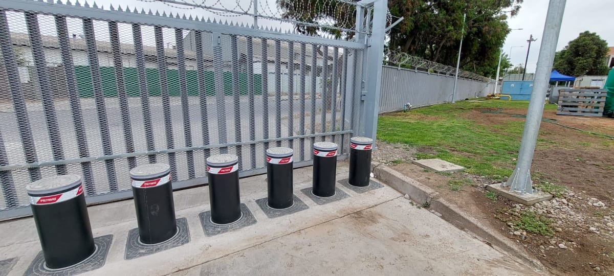 BOLARDO PILOMAT 275/6002