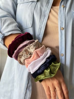 SCRUNCHIE VIOLETA