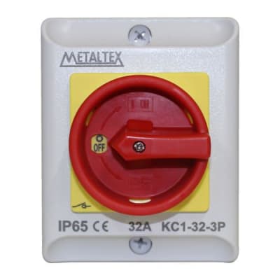 Seccionadora 3 polos 32A caja IP65