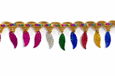 6152-0505 Adorno Fantasía Hoja Multicolor 5cm 10 yardas1