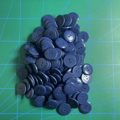 Botón clásico azul marino (40 L-25 mm)