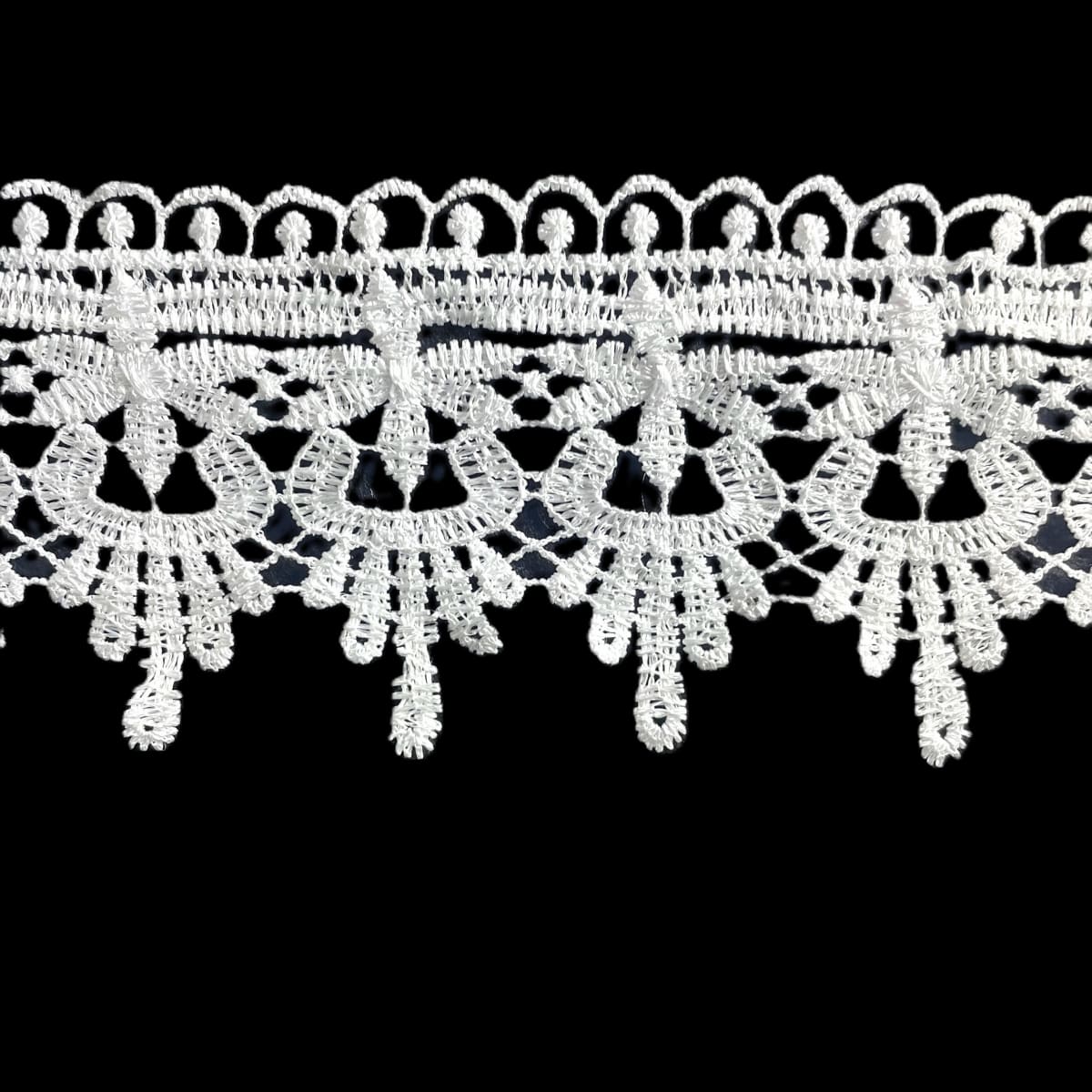 Blonda Macrame 0961 Blanca 7.5cm 10Yds 1