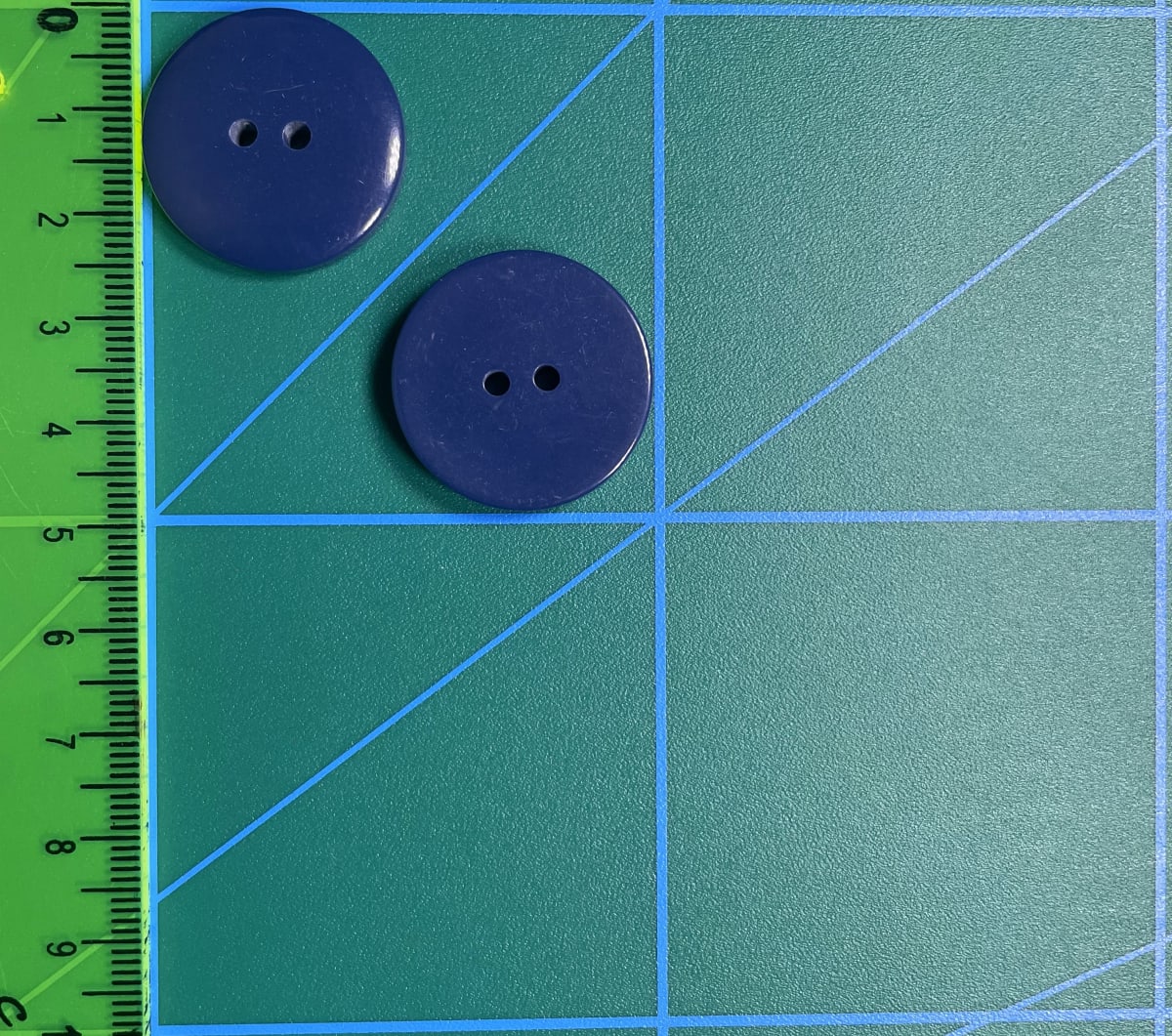 Botón clásico azul marino (40 L-25 mm)2