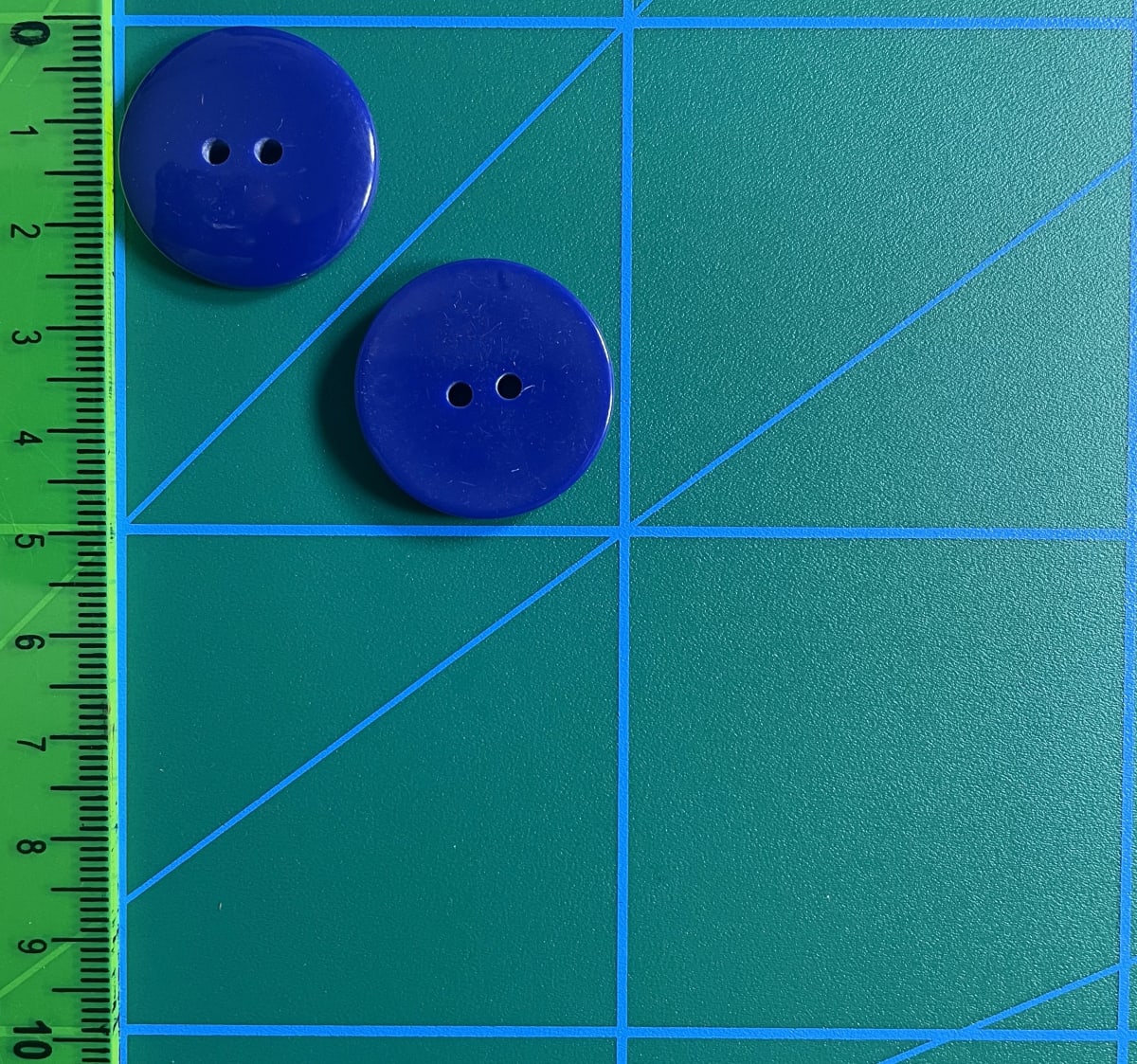 botón clásico Azul Rey (40 L-25 mm).2