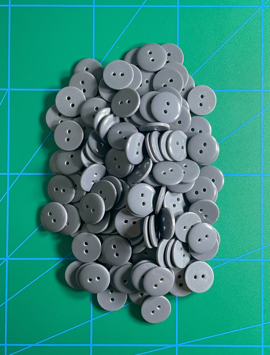 Botón Clásico Gris  (28 L-18 mm)1