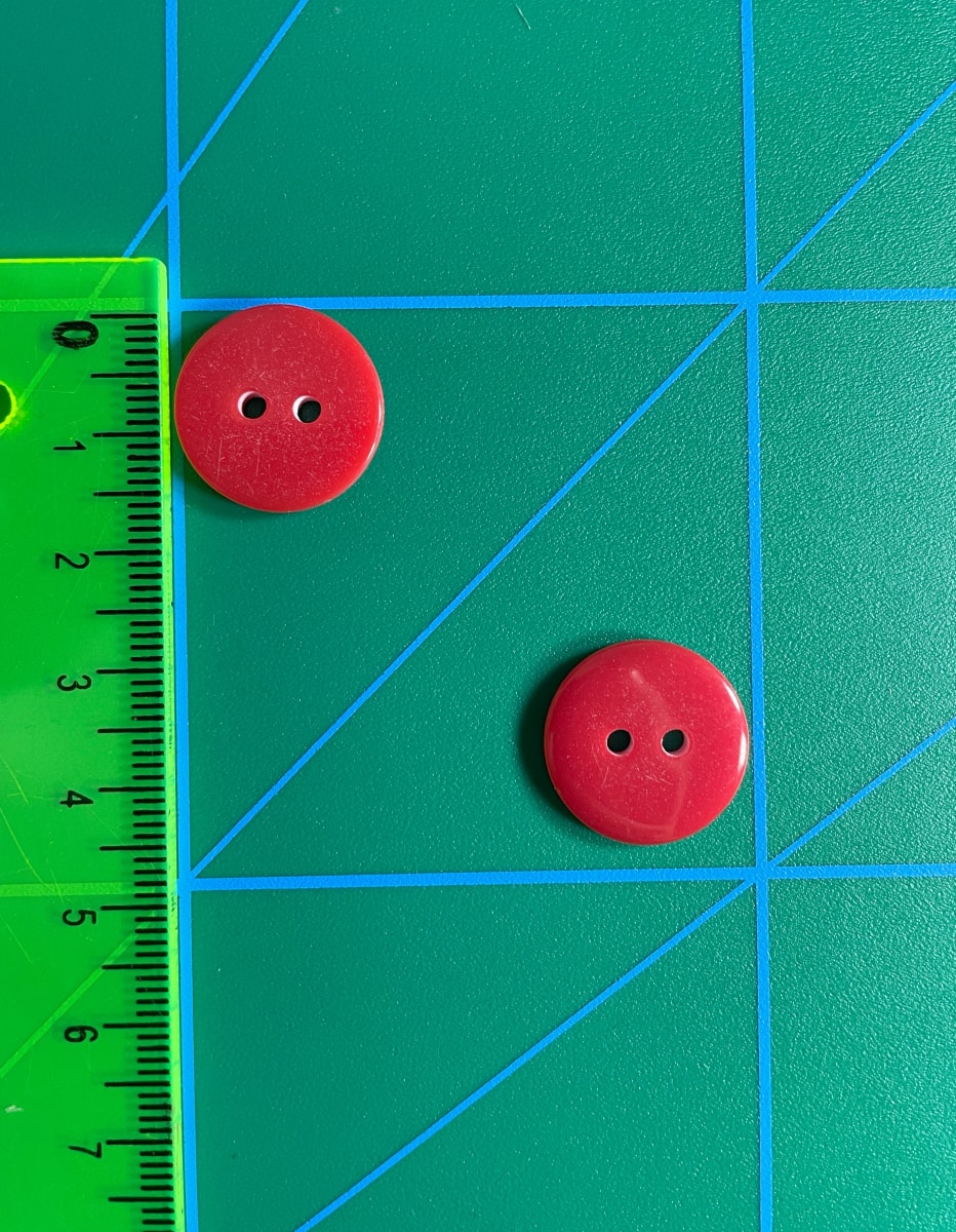 Botón Clásico Rojo (28 L-18 mm) 0