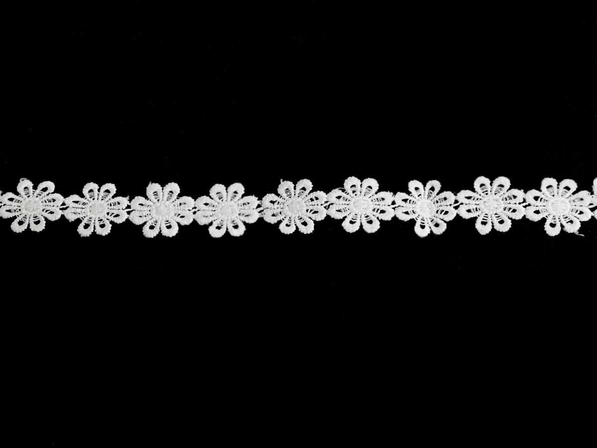 Flor Macrame Blanco 2.5cm 15 yds 1