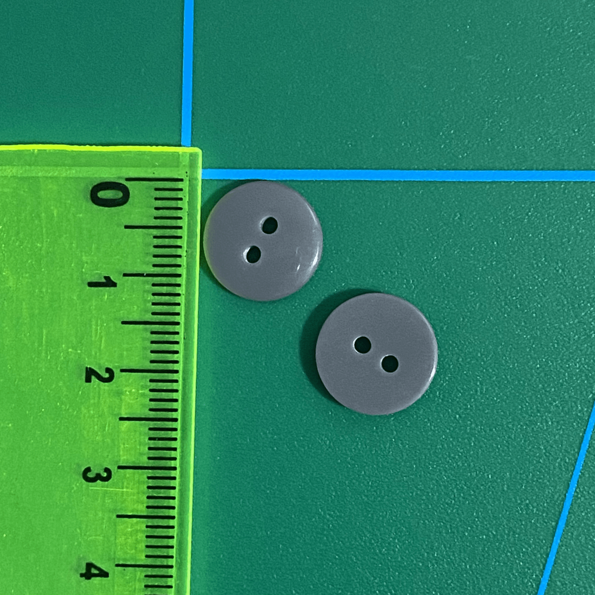 botón clásico (20 L-12 mm)144 unid. Gris Oscuro2