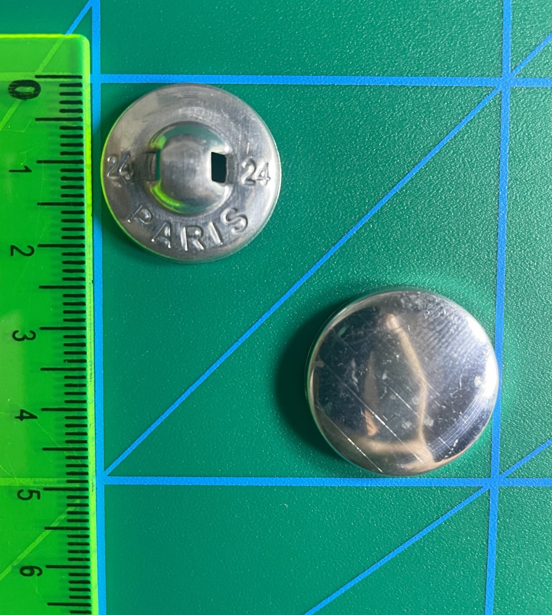 LATA BOTON CHIKE #24 (100 UND)2