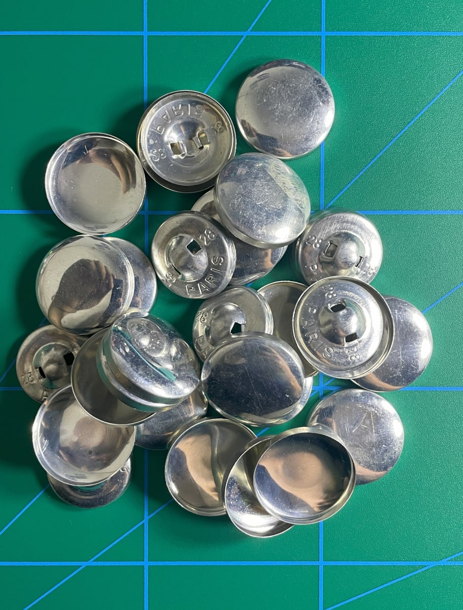 LATA BOTON CHIKE #28 (100 UN)2