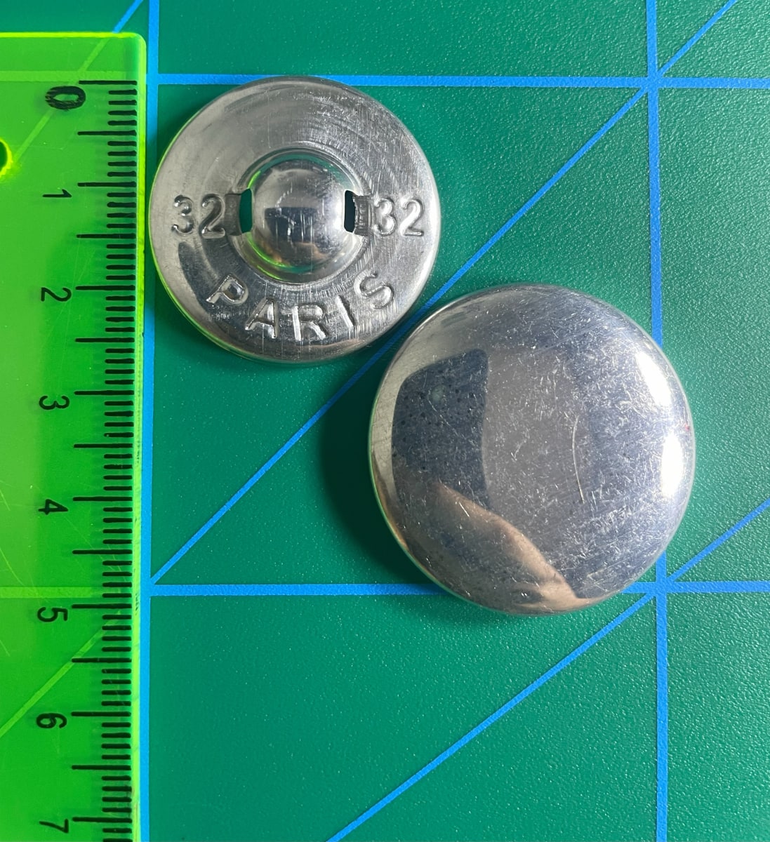 LATA BOTON CHIKE #32 (100 UN)2