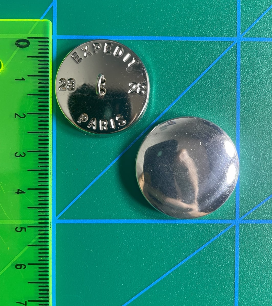 LATA BOTÓN GANCHO #28 (100 und)2